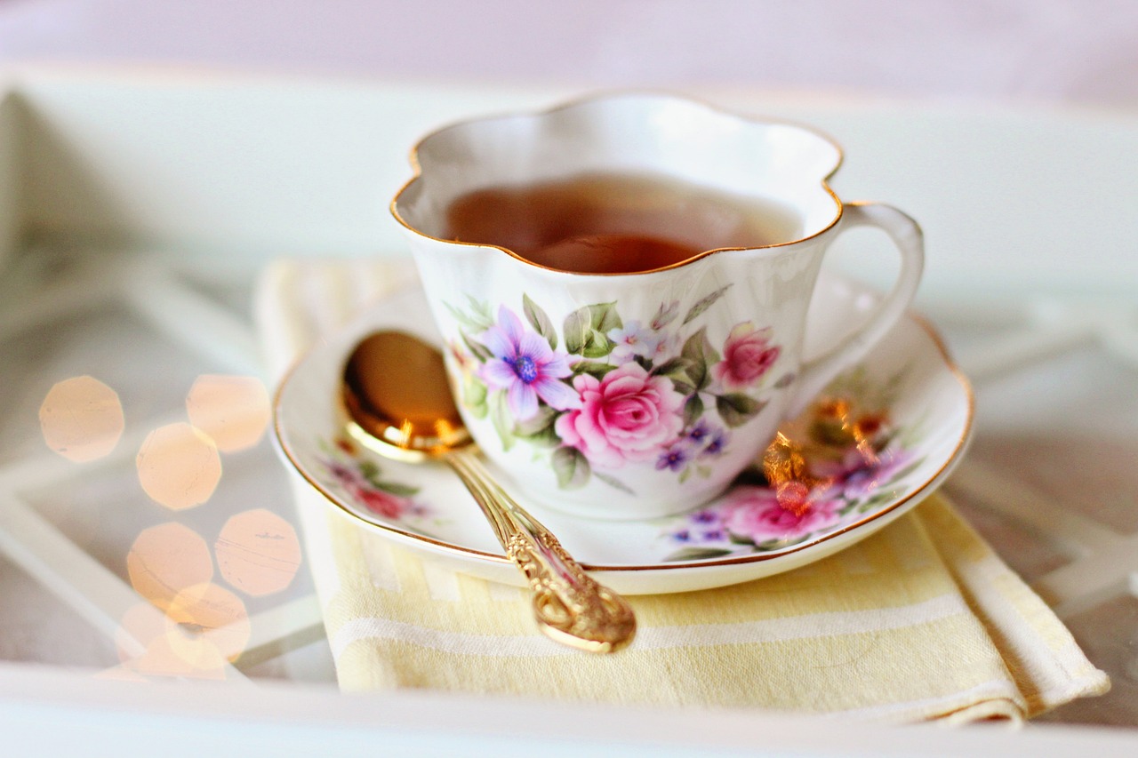 Les bienfaits du thé durant l'allaitement : faut-il en prendre ?